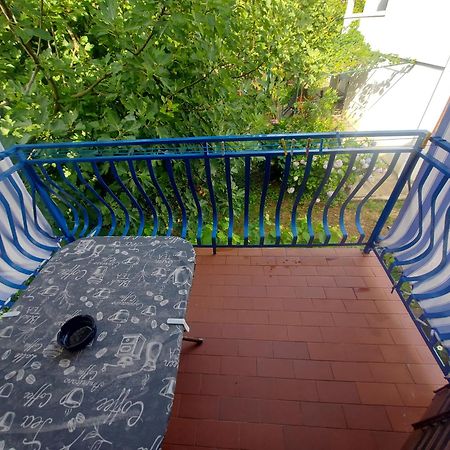 Barcelona Apartments Tivat Bagian luar foto
