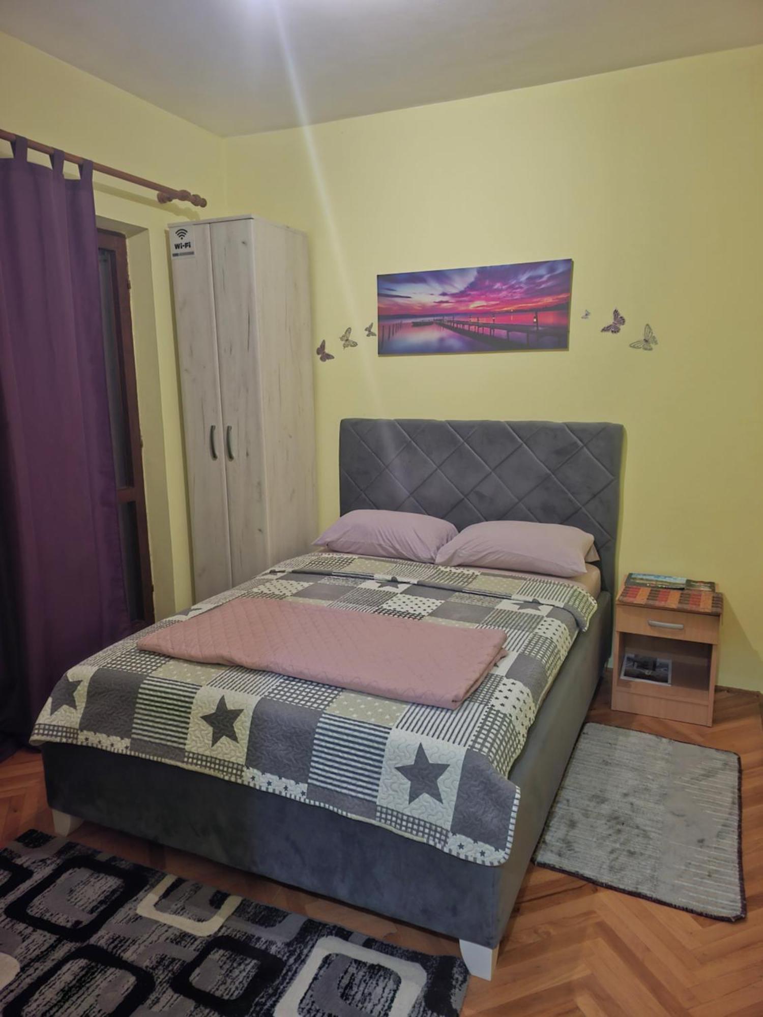 Barcelona Apartments Tivat Bagian luar foto